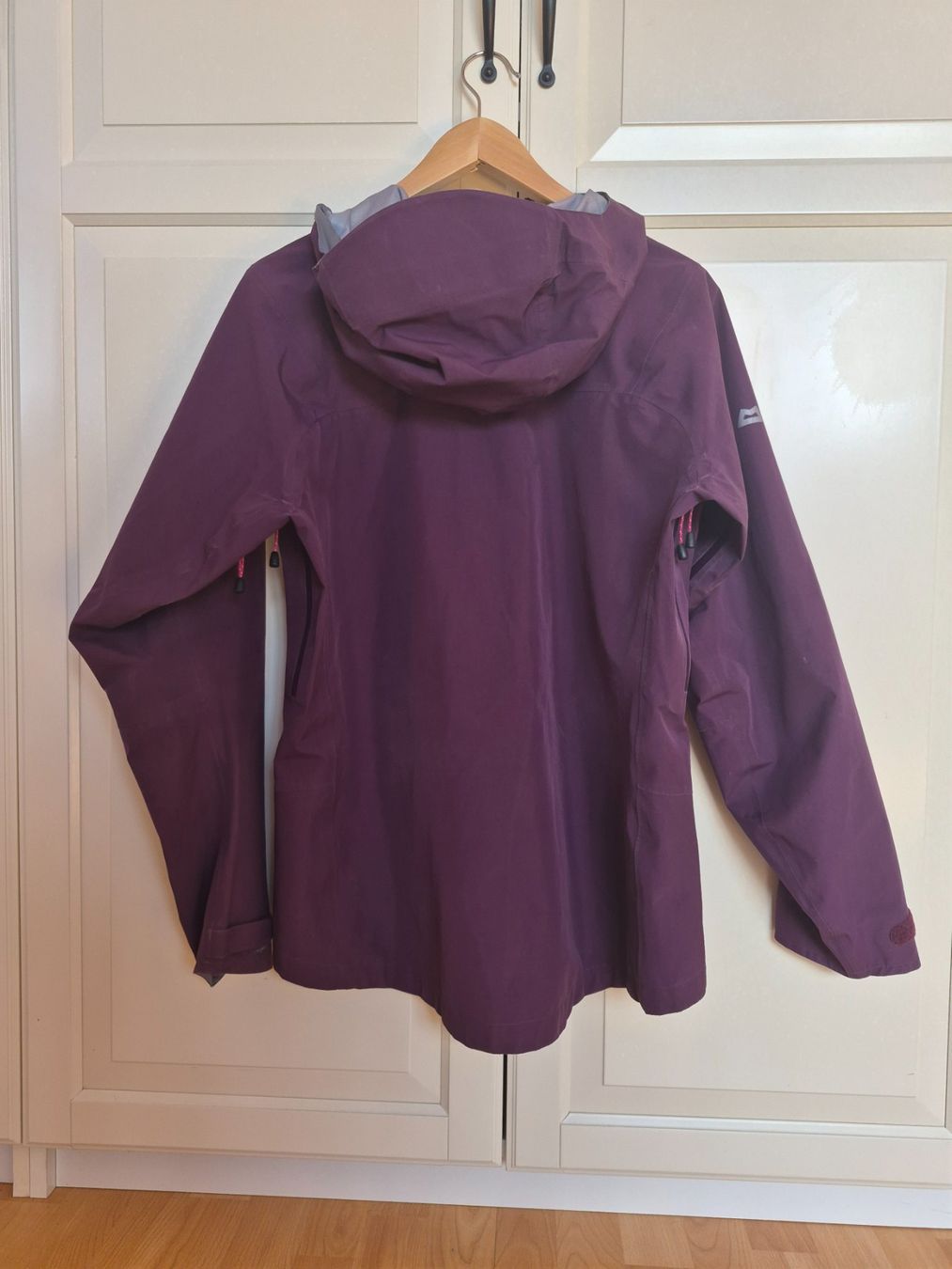 Jacken: Mountain Equipment Gore-Tex Jacke // Rain Jacket, Hardshell – Gebraucht aus Lausanne 26 von nic_5qcv 3