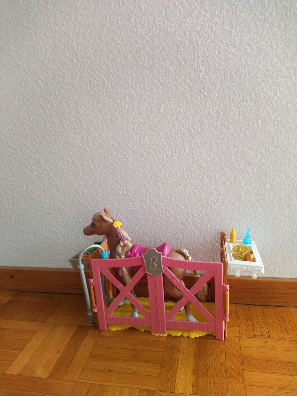 Spielzeuge: cheval interactif – Gebraucht aus Givisiez von Zedd18 2
