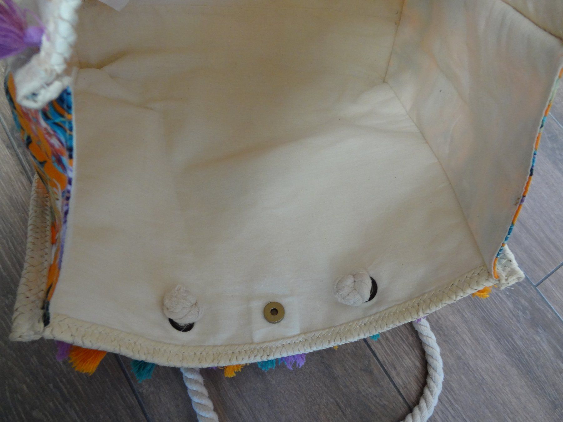 Calzedonia Borse da donna: Sac plage Calzedonia, rayé orange et blanc, fleurs – Usato da Satigny venduto da salvatore73 5