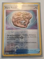 Trainer Rare Fossil / 2020 Pokémon / Reverse Holo