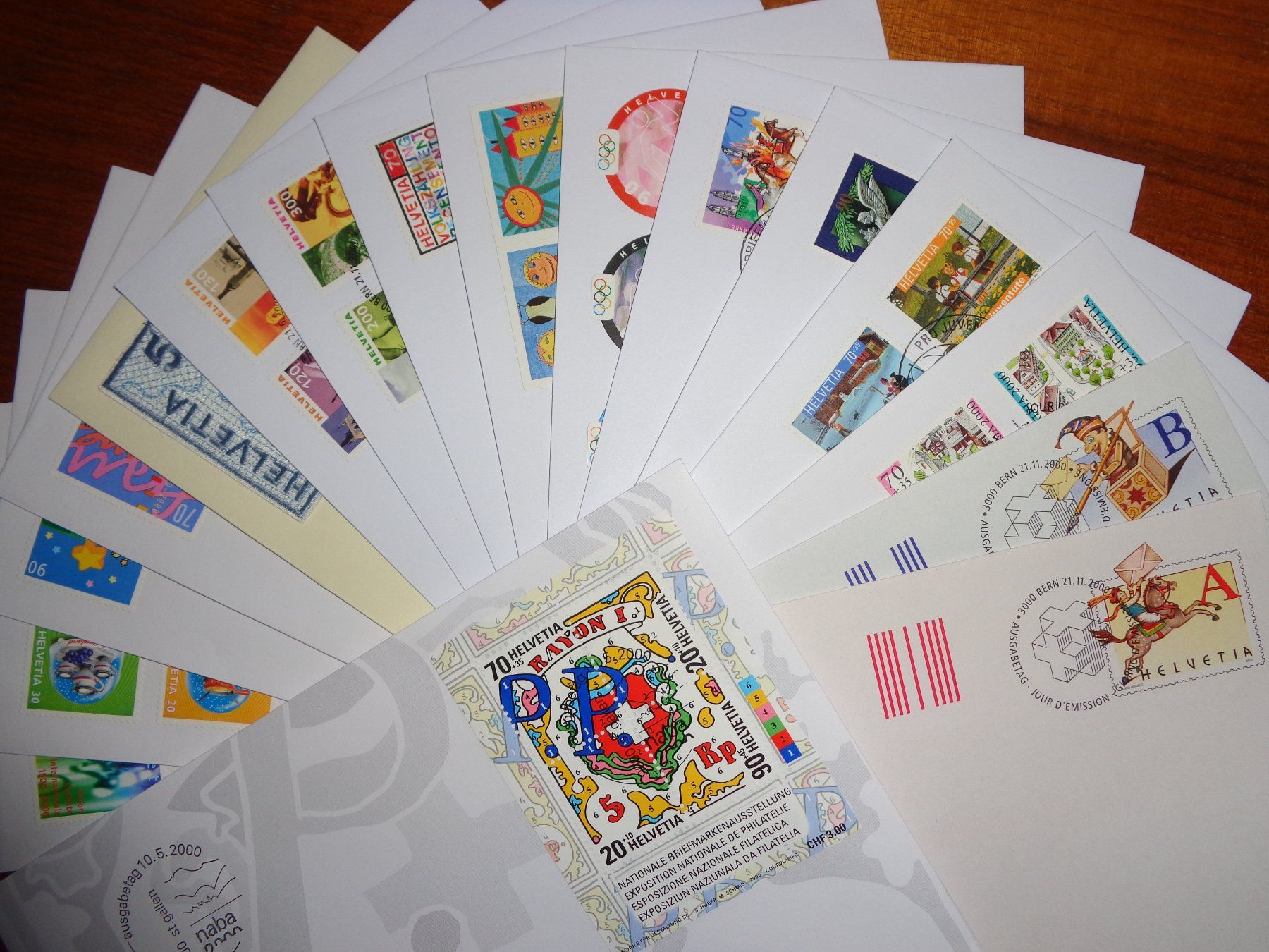 Tutti i francobolli: CH FDC Serie 2000 komplett – Usato da Bürglen TG venduto da StampGraf