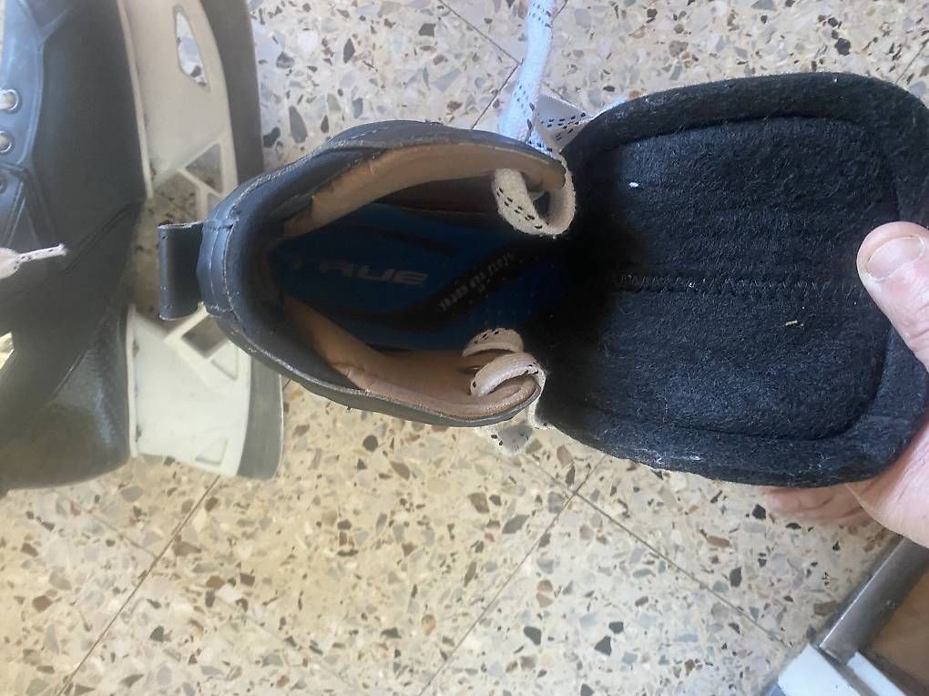 Schlittschuhe: Patin de gardien hockey – Gebraucht aus Saignelégier von Jeanno76 1
