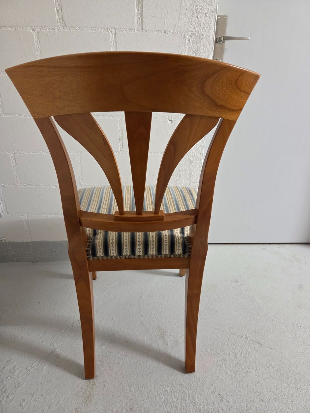 Sedie: Antiker Biedermeier Stuhl mit Sitzpolster – Usato da Winterthur venduto da trise80 2