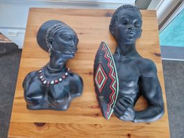 2 afrikanische Gipsfiguren