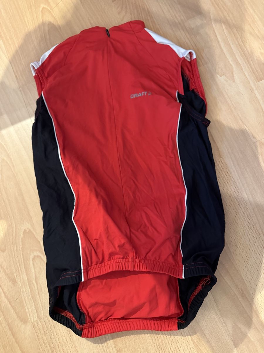 Craft Canottiere & Pantaloni: Craft Radtrikot Top Gr. 40 Rot/Schwarz – Usato da Dottikon venduto da nic_sp2m