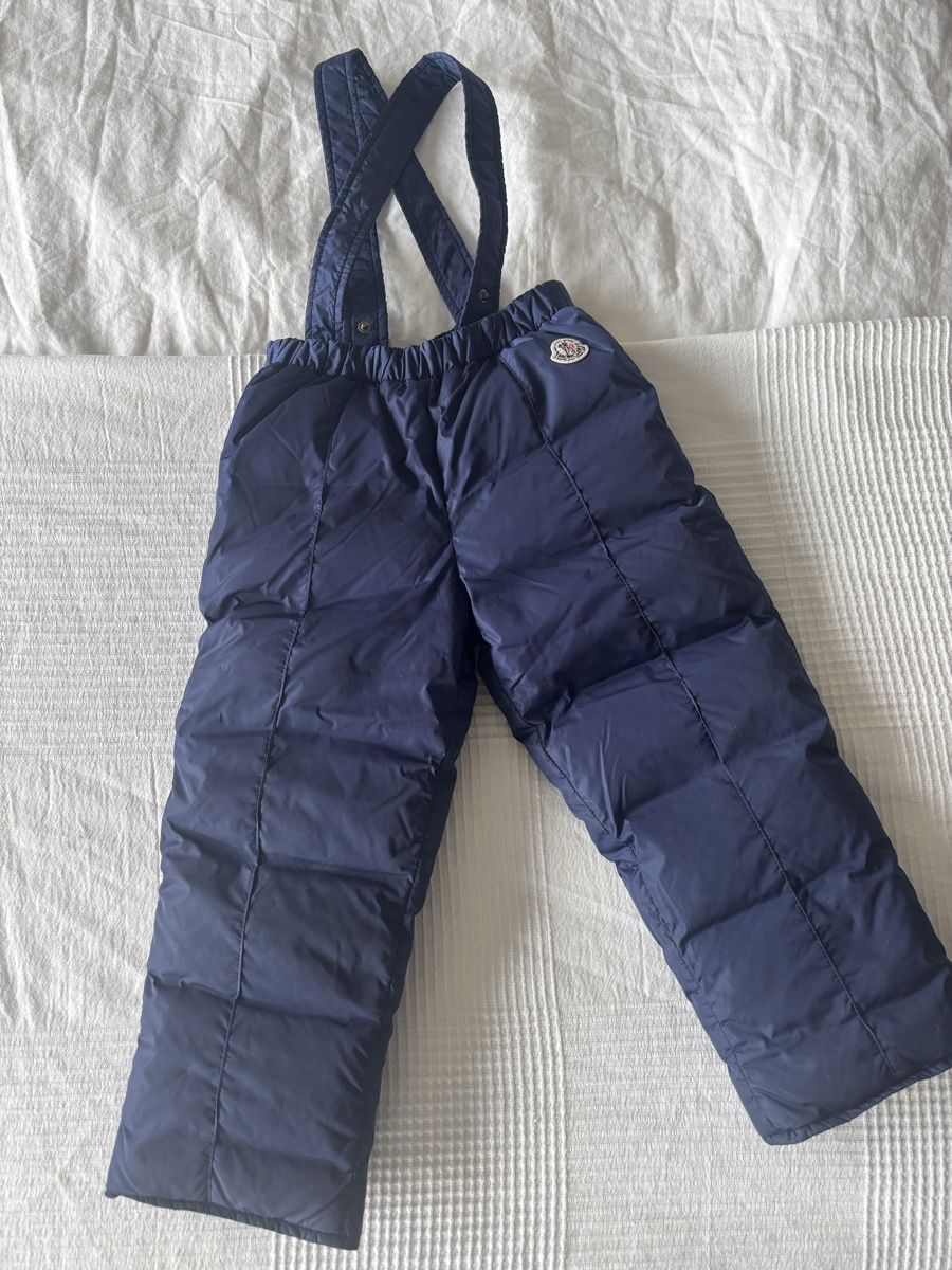 Moncler Pantaloni: Moncler kinder hose 86/92 cm Blau – Usato da Küsnacht ZH venduto da Chhj8700