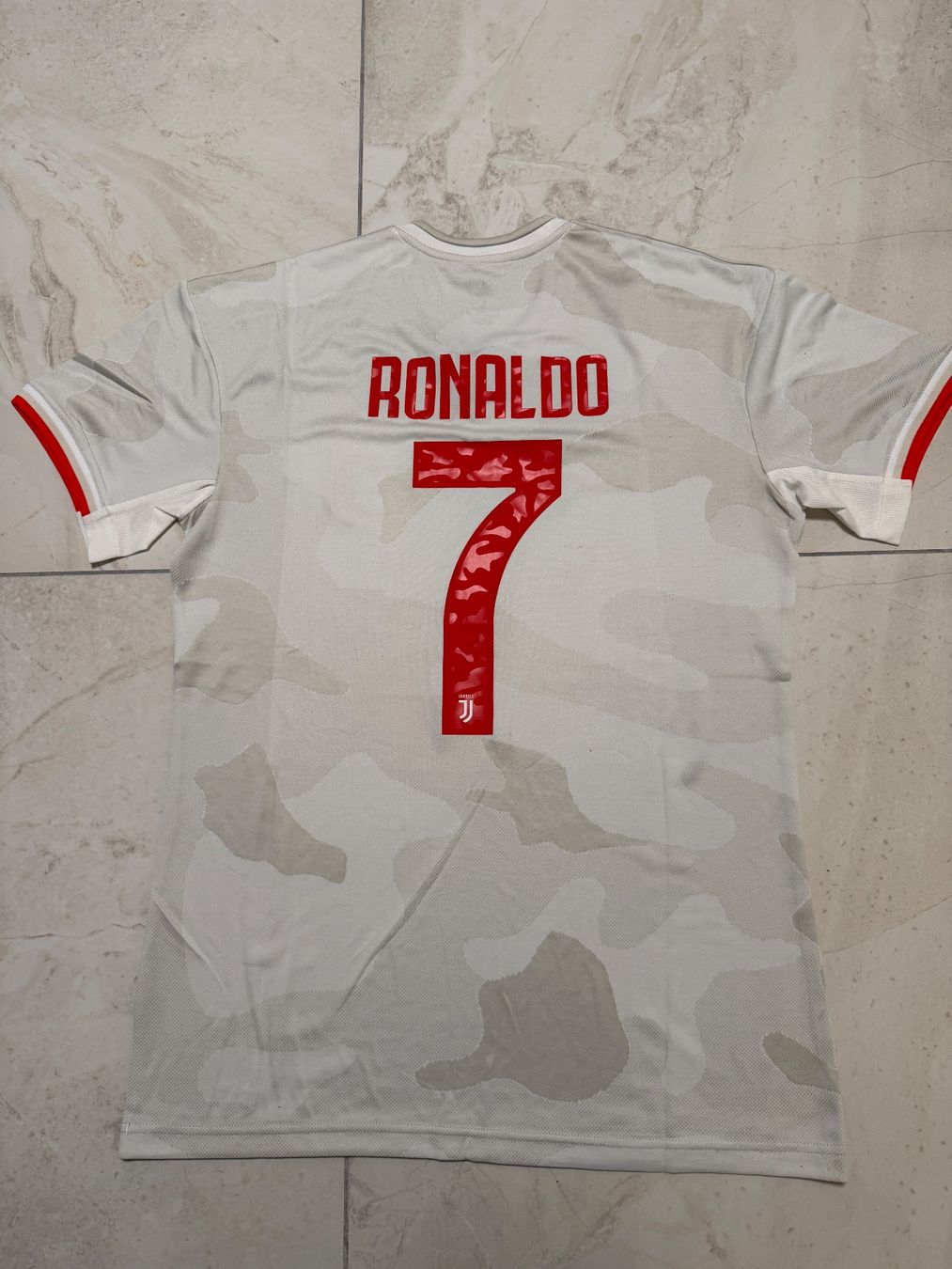 Canottiere & Pantaloni: Juventus Turin Ronaldo Trikot – Nuovo (secondo la descrizione) da Bronschhofen venduto da leo_99hp 1