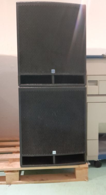 2x Subwoofer 