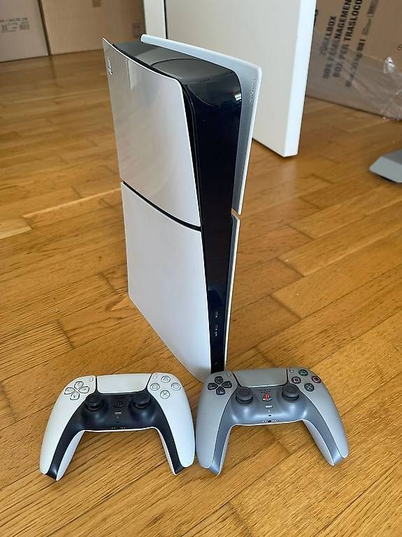 Console: PlayStation 5 Slim Digital Edition  1TB inkl. 2 Controller – Usato da Niederhasli venduto da Alex31011995