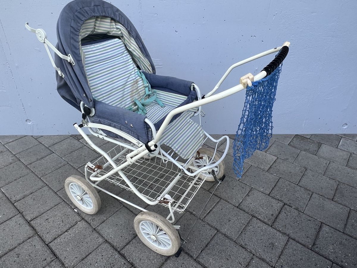 Carrozzine: Kinderwagen  – Usato da Lurtigen venduto da jun_7s7k 8