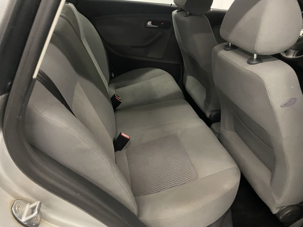 Seat Automobili: Seat Ibiza 1,4 16V – Usato da St. Margrethen SG venduto da ERA1 9