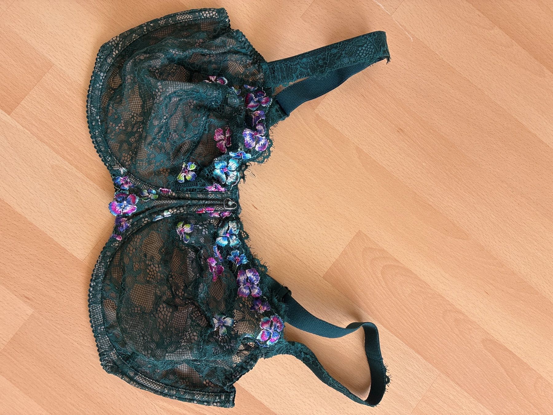 Sonstige Unterwäsche: BH PrimaDonna 85H – Neu und originalverpackt aus Uetikon am See von sol73