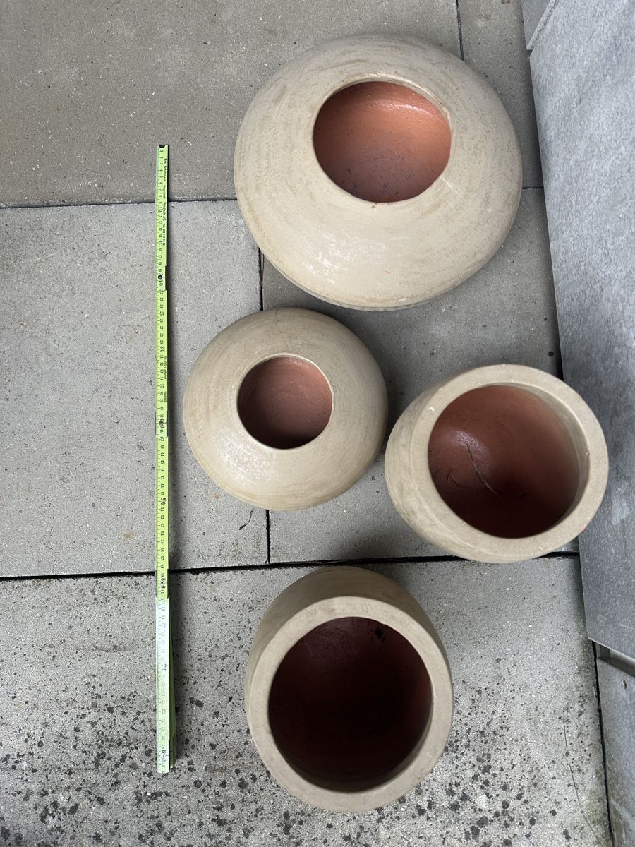 Vase & Récipients: 4 Stück Vasen Geriffelt Beige – Neuf (Voir description) à Windisch par nin_rtk7 2