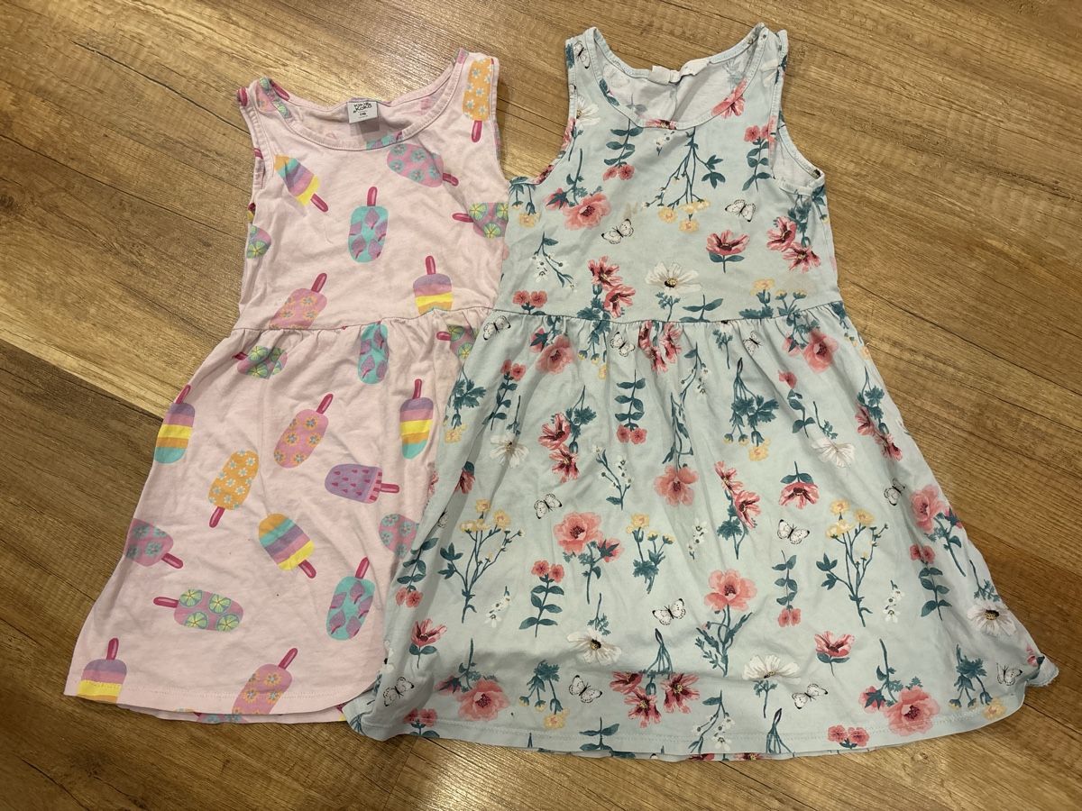 Kleiderpakete & -sets: Sommerkleider 116 – Gebraucht aus Lausanne von bongsdibongs