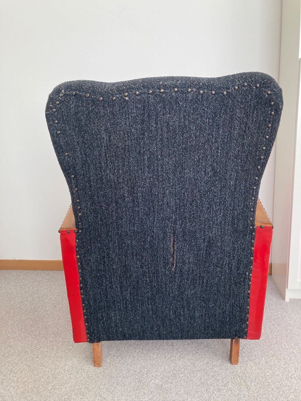 Poltrone: Vintage Sessel schwarz rot – Usato da Zürich venduto da tanteluzie 4
