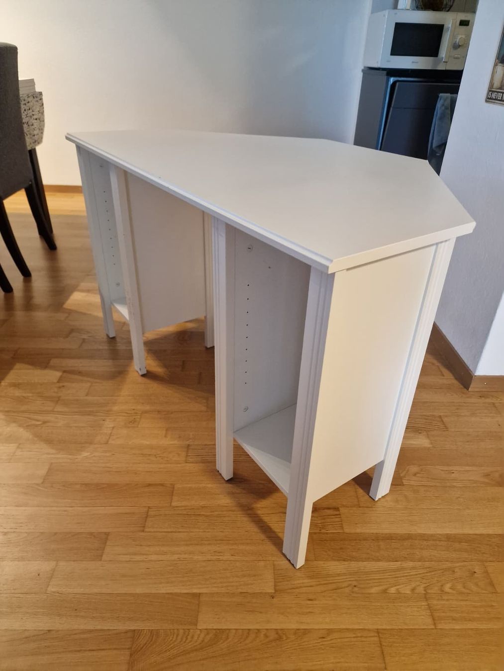 Ikea Scrivanie: Brusali-Schreibtisch – Usato da Oberengstringen venduto da gre_7wv8 3