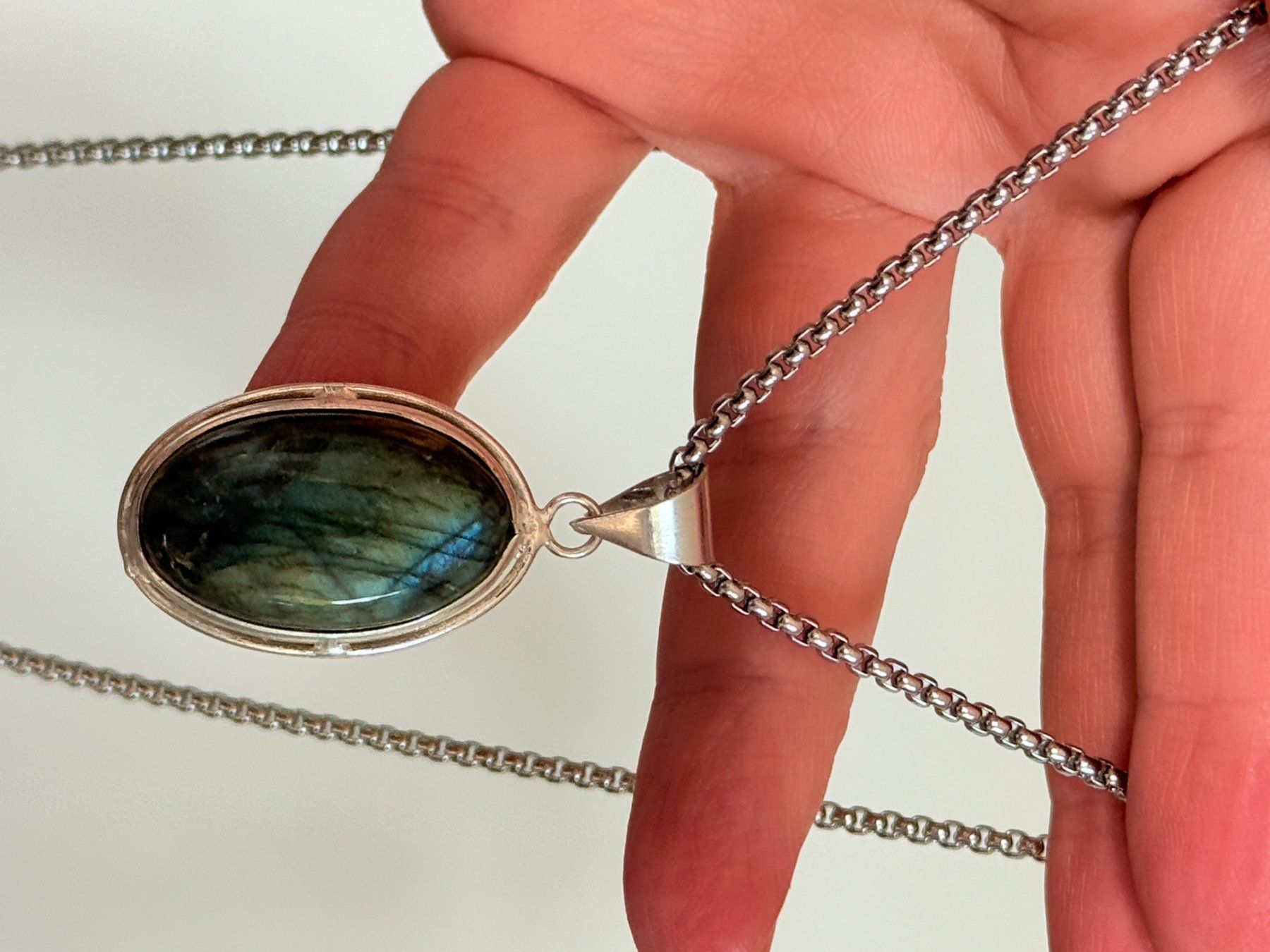 Catenine: Collier Labradorite- Élégance et Mystère! – Nuovo e nell'imballaggio originale da Genève venduto da AGBERG 4