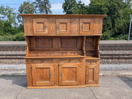 Antikes Bauernbuffet Massiv Nussbaum- Ref. 07/31