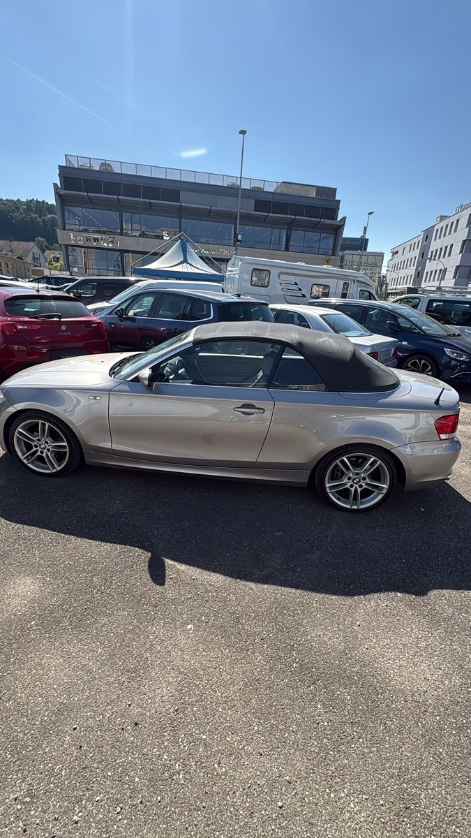 BMW Automobili: BMW E88 120i – Usato da Zürich venduto da mid_6cm7 2