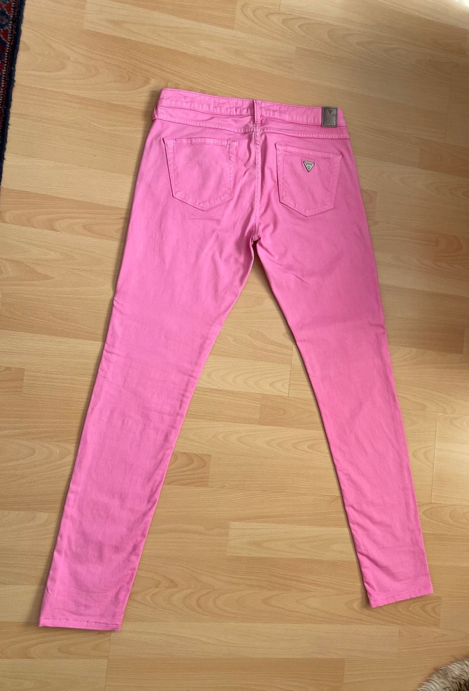 Guess Pantaloni: Damen Hose Original Guess – Nuovo (secondo la descrizione) da Frenkendorf venduto da Pinda4402 1