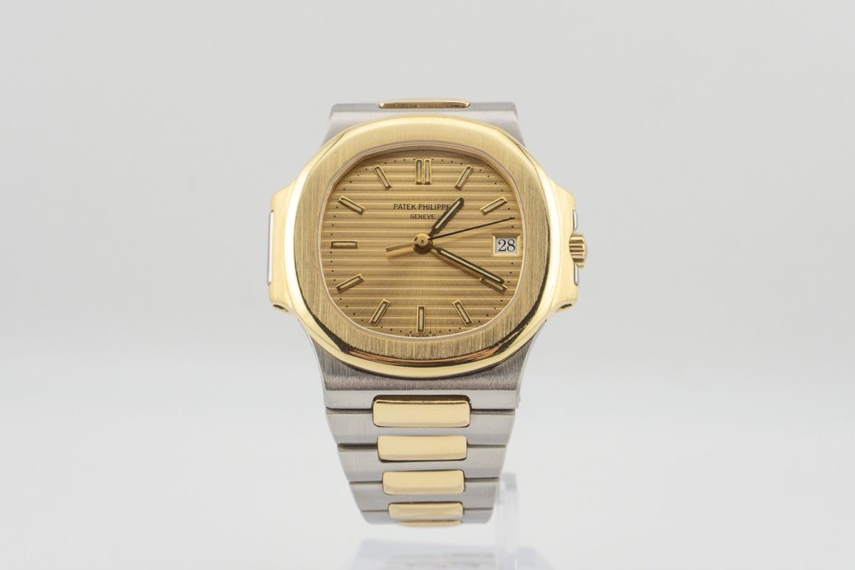 Patek Philippe Orologi: PATEK PHILiPPE NAUTiLUS 3800/01 - EXTRAIT DES ARCHIVES + BOx – Usato da Genève venduto da kea_wkz2