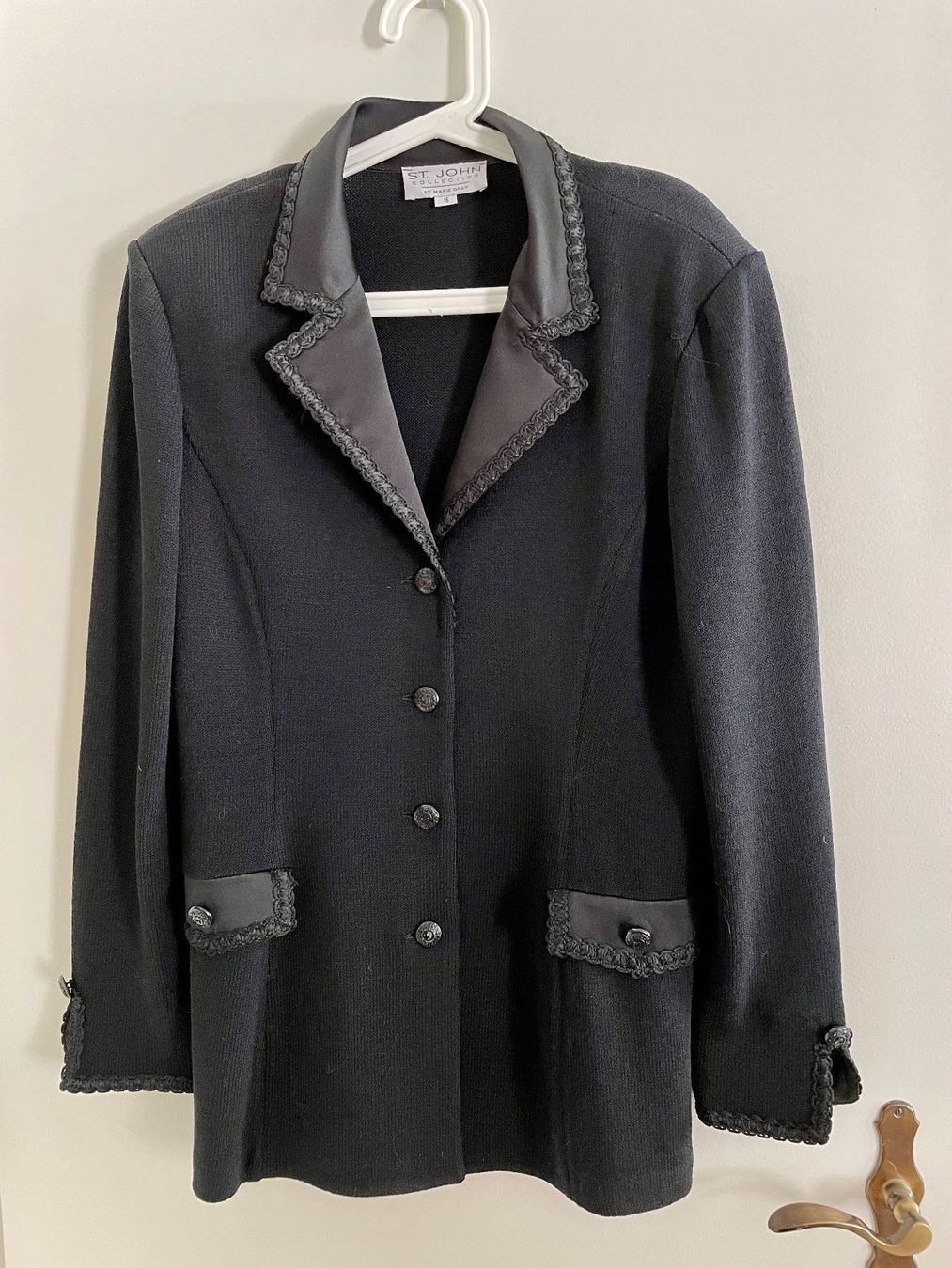 Giacche: ST. JOHN Collection - Tuxedo Longjacket / 16 – Nuovo (secondo la descrizione) da Spreitenbach venduto da Jessy8