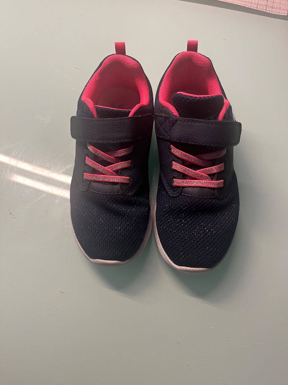 Chaussures filles: Turnschuhe – D'occasion à Aesch BL par girlisue