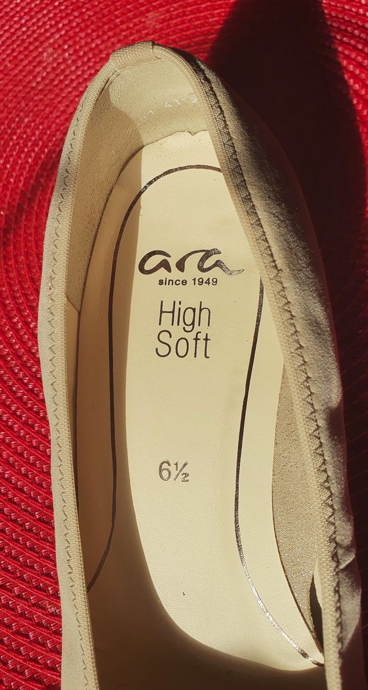 Damenschuhe: Hochzeitschuhe – Gebraucht aus Wattwil von Dato1 2