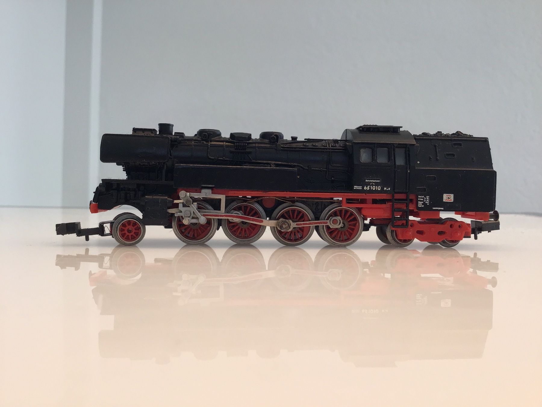 Arnold Modellini di ferrovie: Arnold N Dampflok BR 65 1010, mit Defekten – Difettoso da Männedorf venduto da Modelle-aller-Art 1