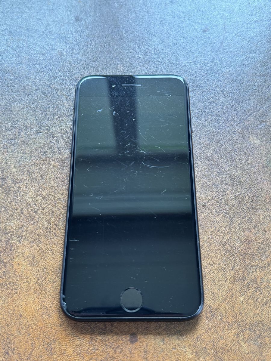 Apple Handys / Smartphones: Iphone SE 128 GB – Gebraucht aus Rapperswil SG von kri_jbc2