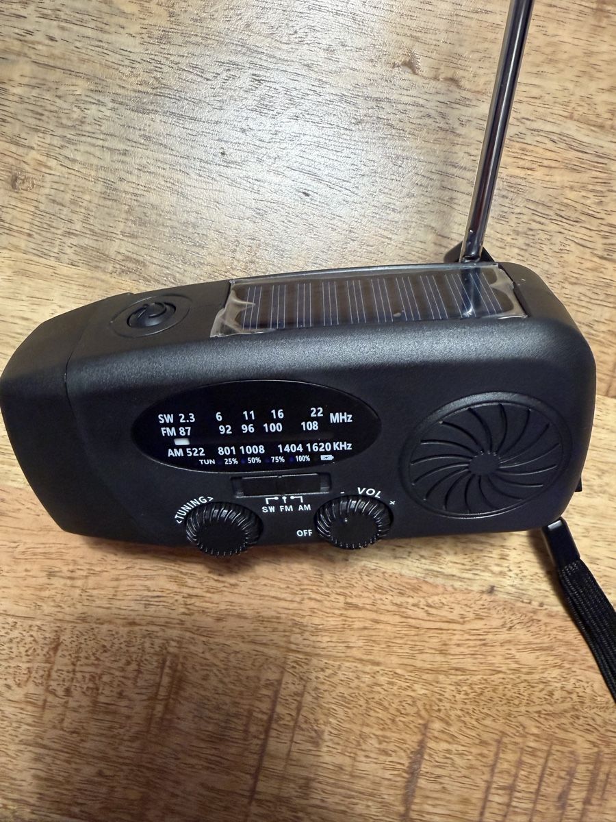 Radio: Solar Notfallradio - Neu & unbenuzt – Nuovo e nell'imballaggio originale da Oberengstringen venduto da eng_tc96