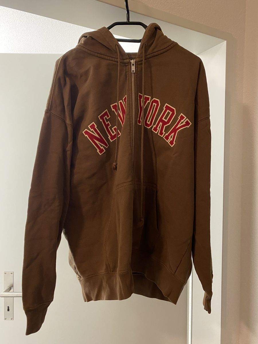 Brandy Melville Jacken: Brandy Melville Kapuzenjacke – Neu (gemäss Beschreibung) aus Ipsach von ale_v82h
