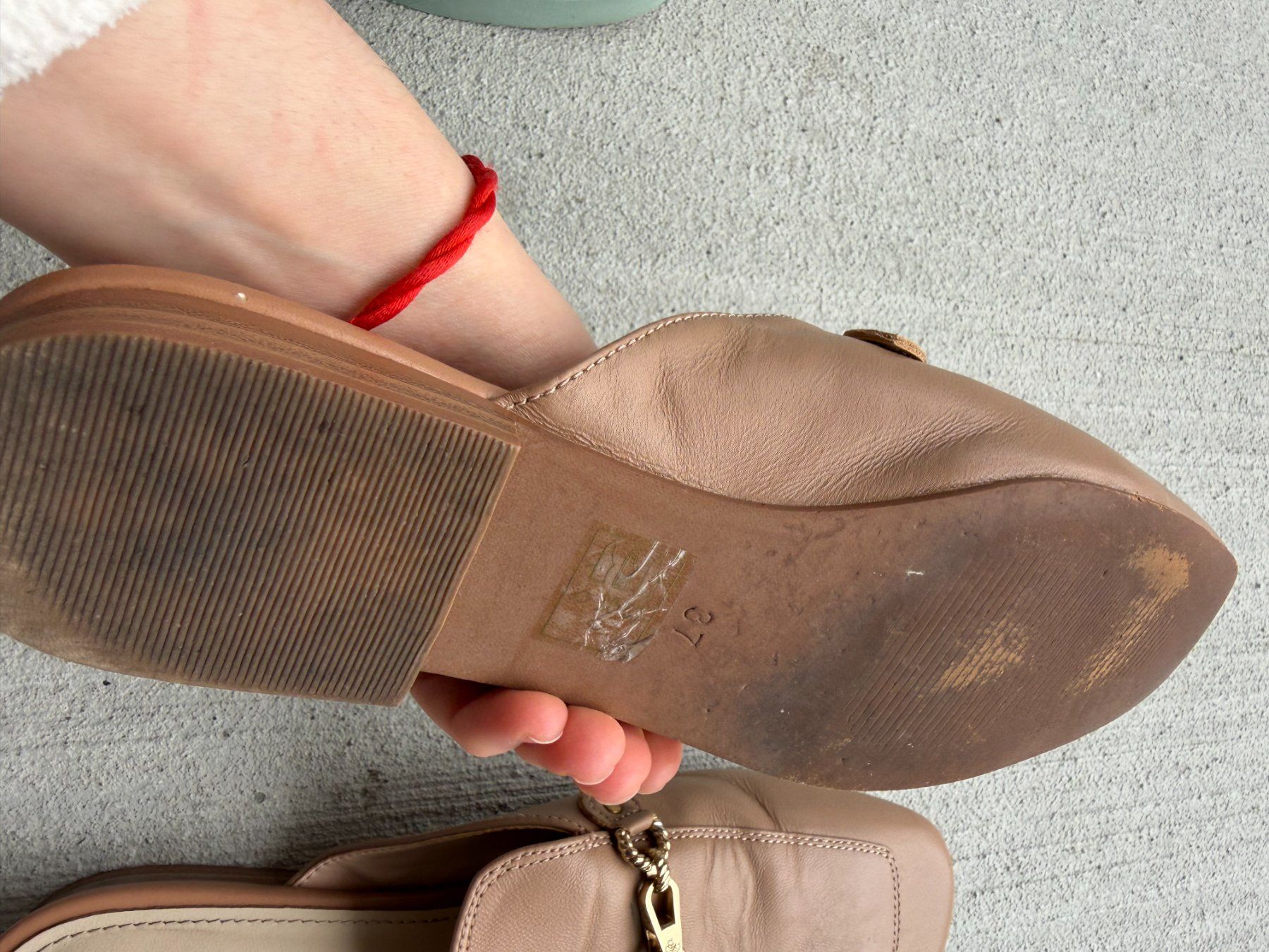 Guess Scarpe da donna: Guess Mules Sommerschuhe, Beige, Grösse 37 – Usato da Riehen venduto da ann_76jw 4