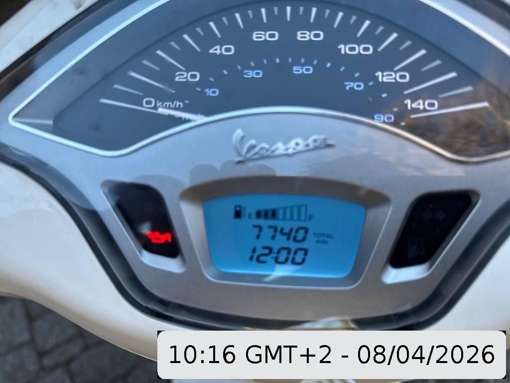 Piaggio Scooter: Piaggio vespa 125  – Usato da Biel-Bienne venduto da Silva-M30 5
