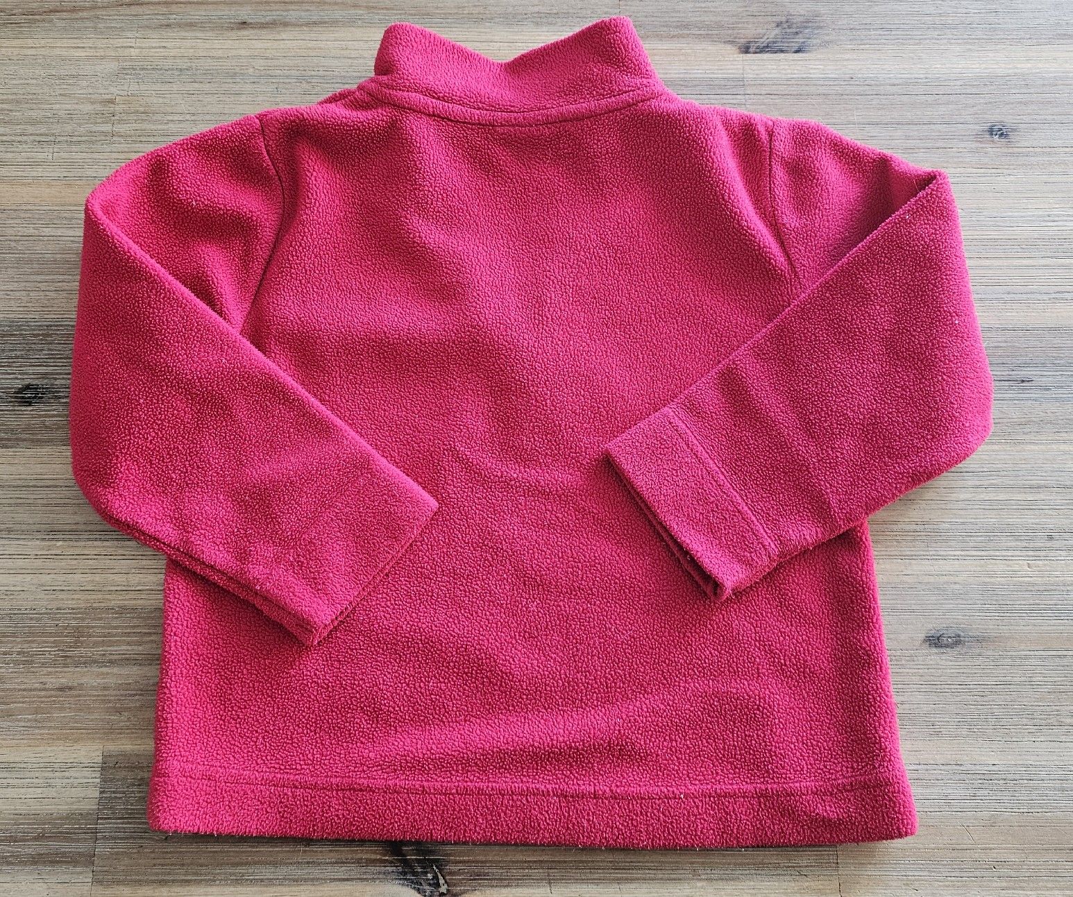 Maglioni & Felpe: Fleece Pullover rot Grösse 98/104 gebraucht – Usato da Basel venduto da Sinibini86 1