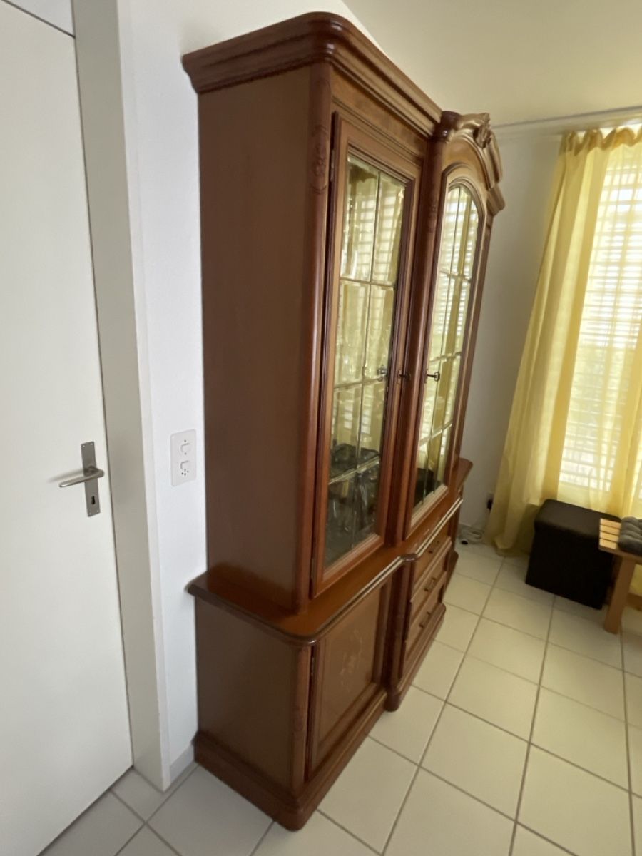 Vetrine: Vitrine massiv Kirschbaum – Usato da Oensingen venduto da marijadavide 1