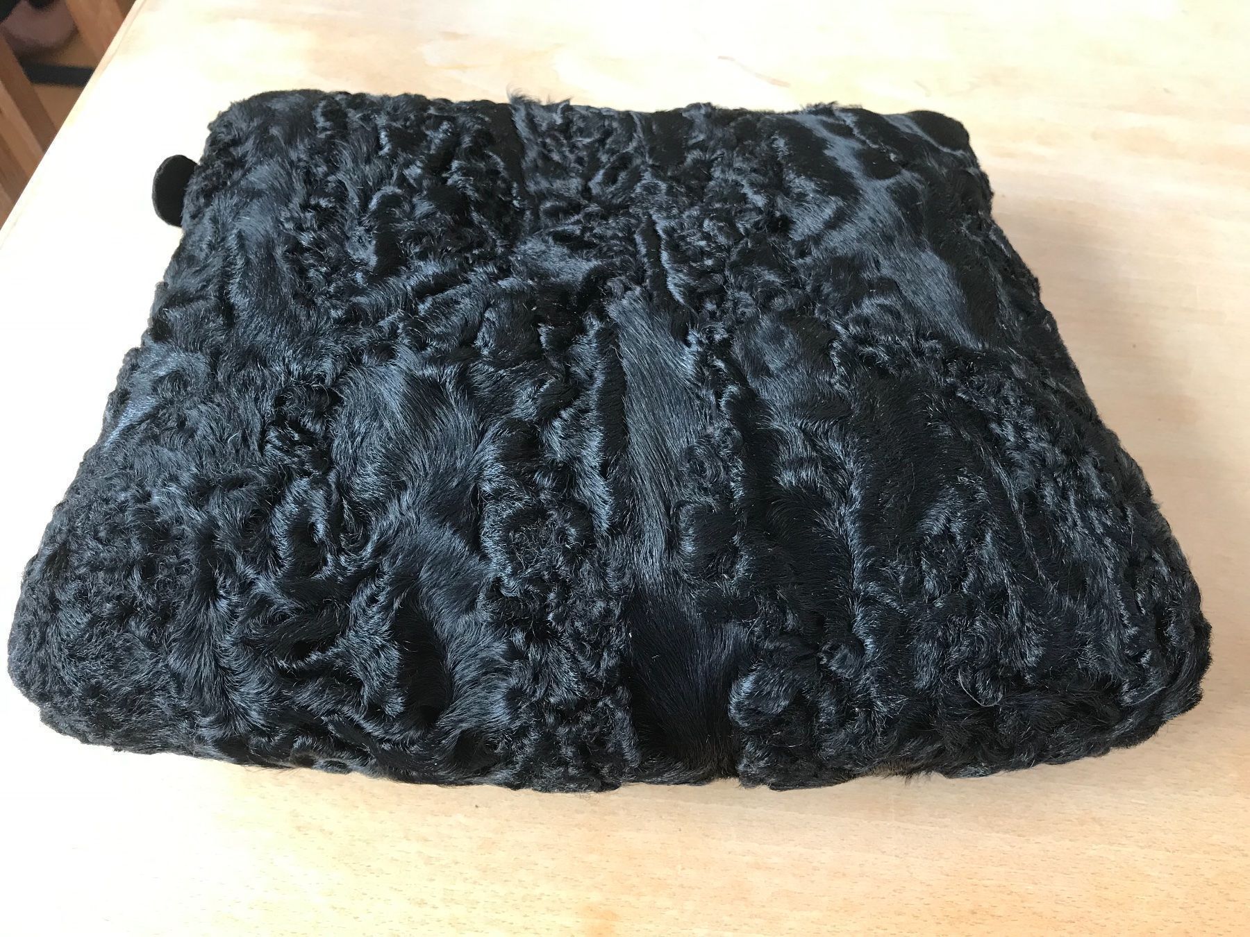 Borse da donna: Antike Muff-Tasche, Persianerfell – Usato da Hittnau venduto da Noppi 7