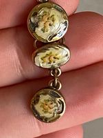 Kette von PILGRIM mit feinen Emaillen im Rerto-Stil