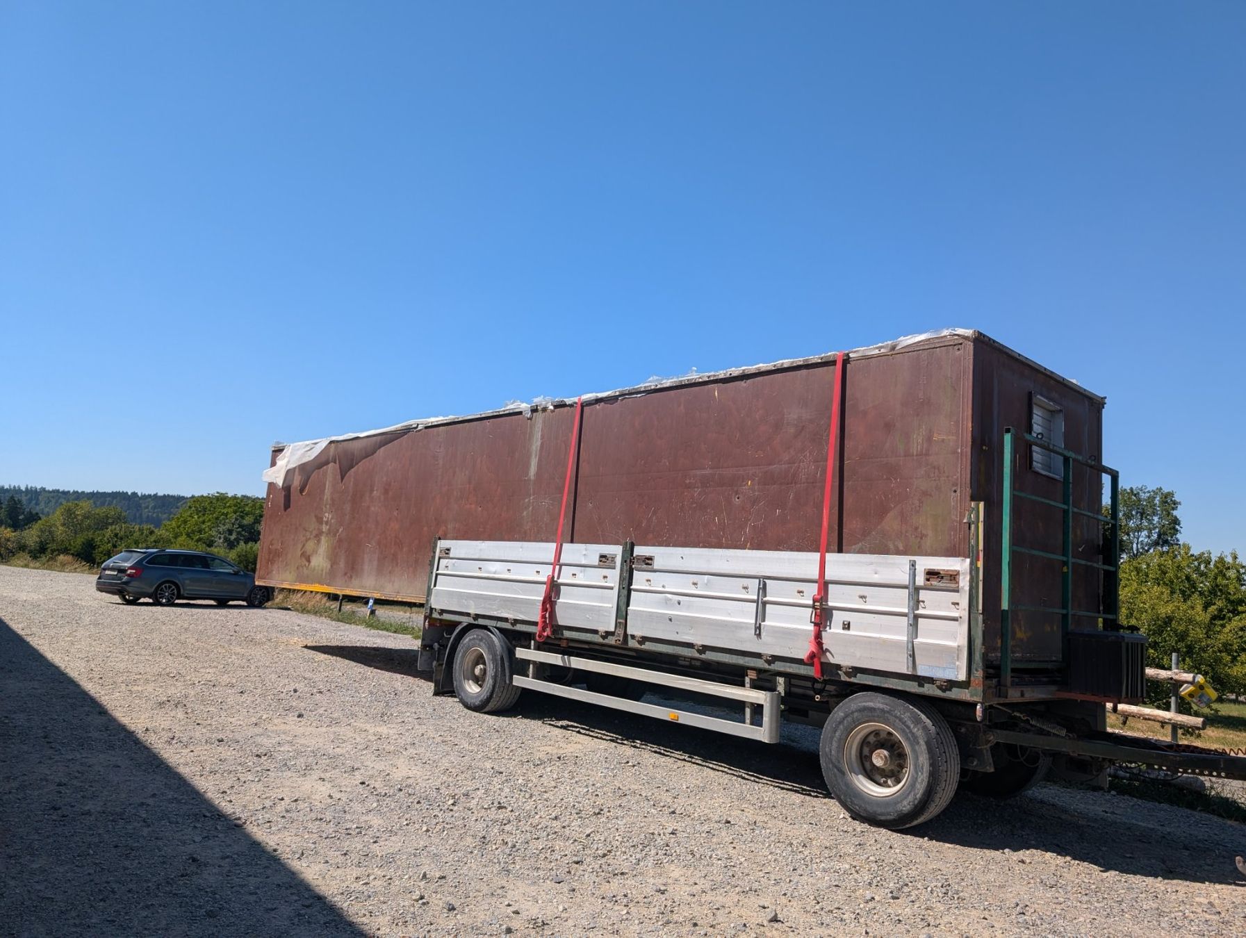 Baucontainer: Zweifel Container ca12.2 meter lang – Gebraucht aus Weisslingen von Pidilexion