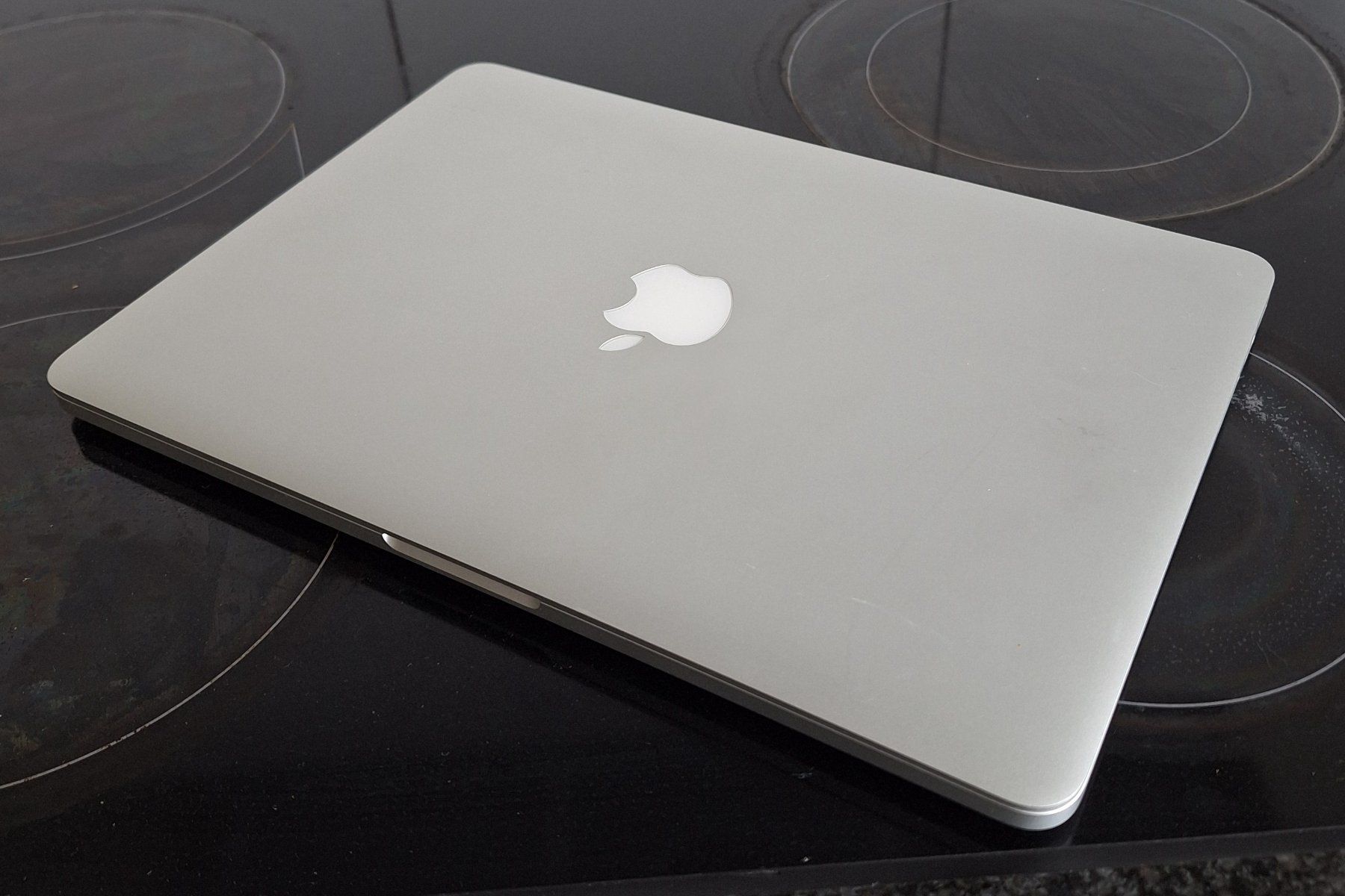 Apple Notebook: MacBook Pro 13 Zoll – Usato da Rüti ZH venduto da Xokimilko 1