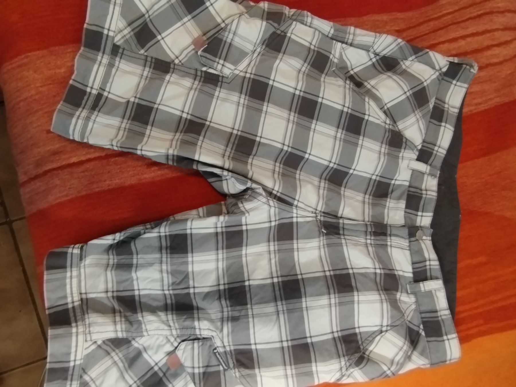 Peak Performance Pantaloni: kurze Hosen – Usato da nottwil venduto da joz2020 3