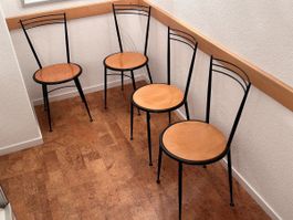 4 Stühle