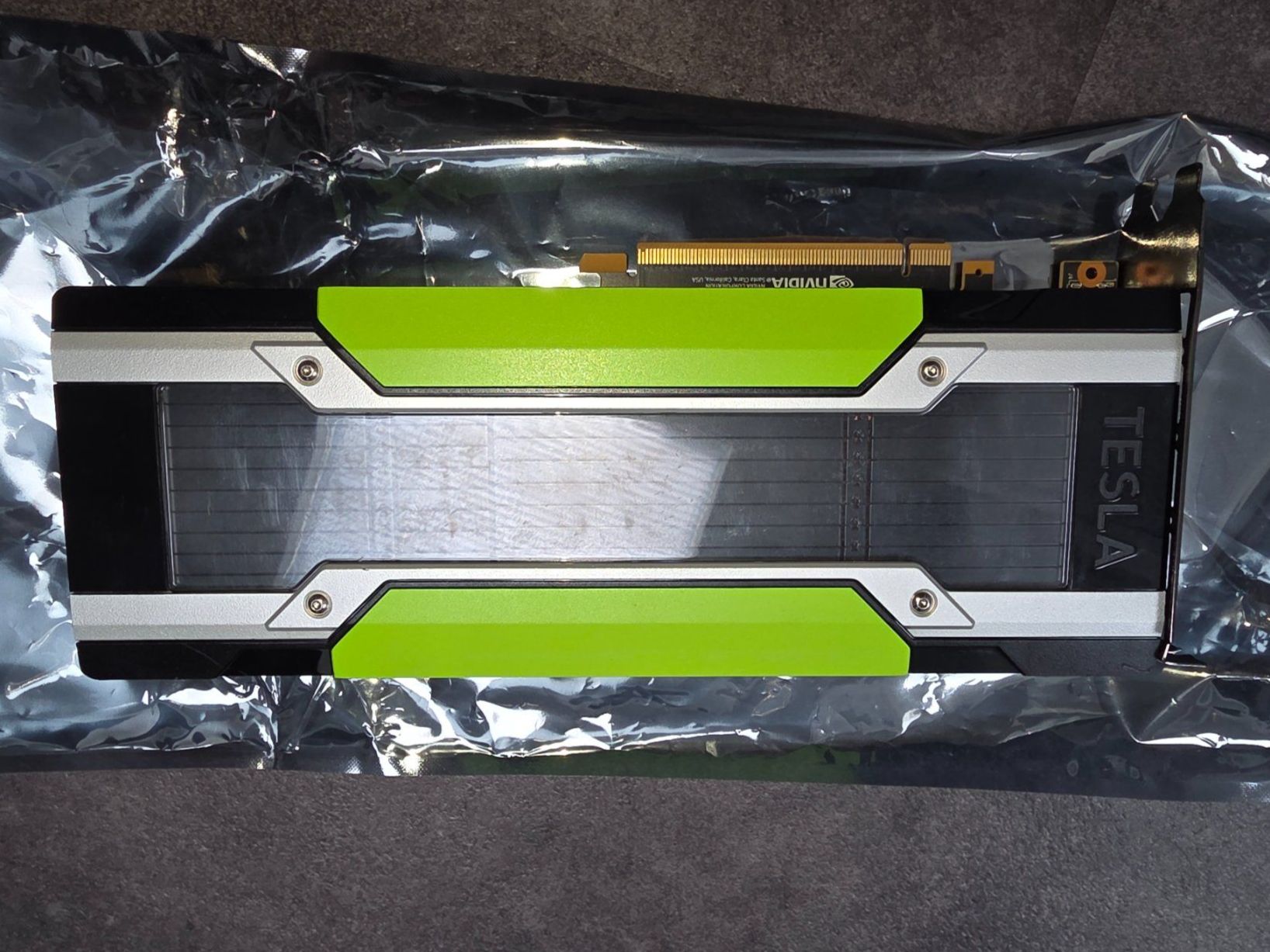 Nvidia Grafikkarten: Nvidia Tesla P100 16 GB – Gebraucht aus St. Gallen von Rastexpress