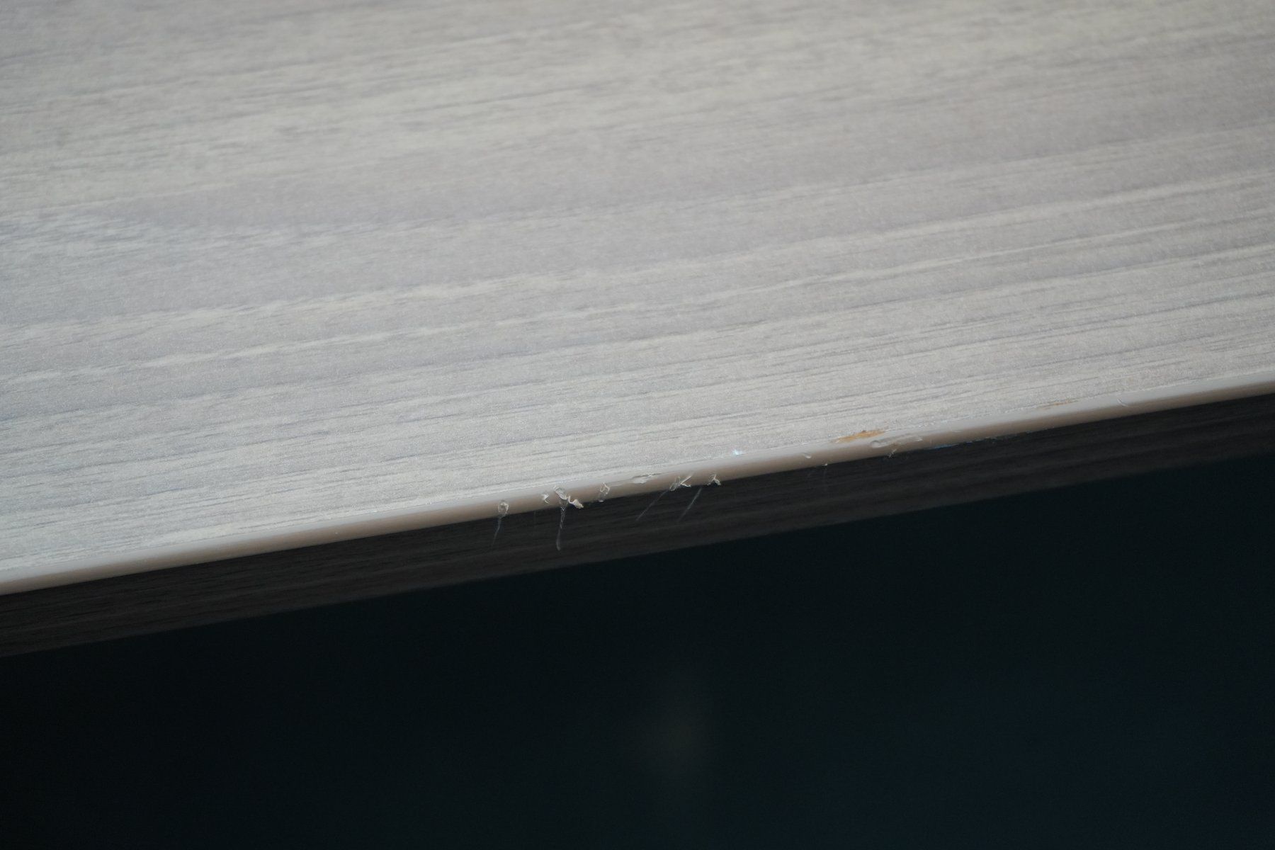 Tavoli: Moderner Ess-/Bürotisch mit Holzplatte, Metallfuss – Usato da Safenwil venduto da EFAGSafenwil5745 4