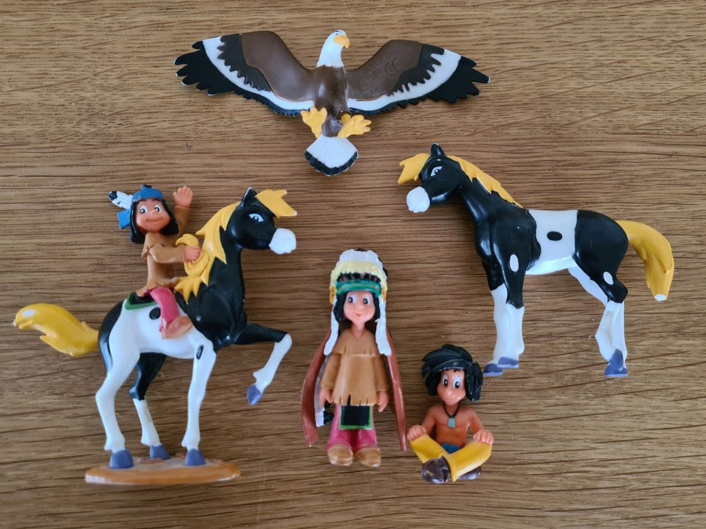Bullyland 43355 Yakari avec Petit Tonnerre - Figurine de Collection 8,5 cm
