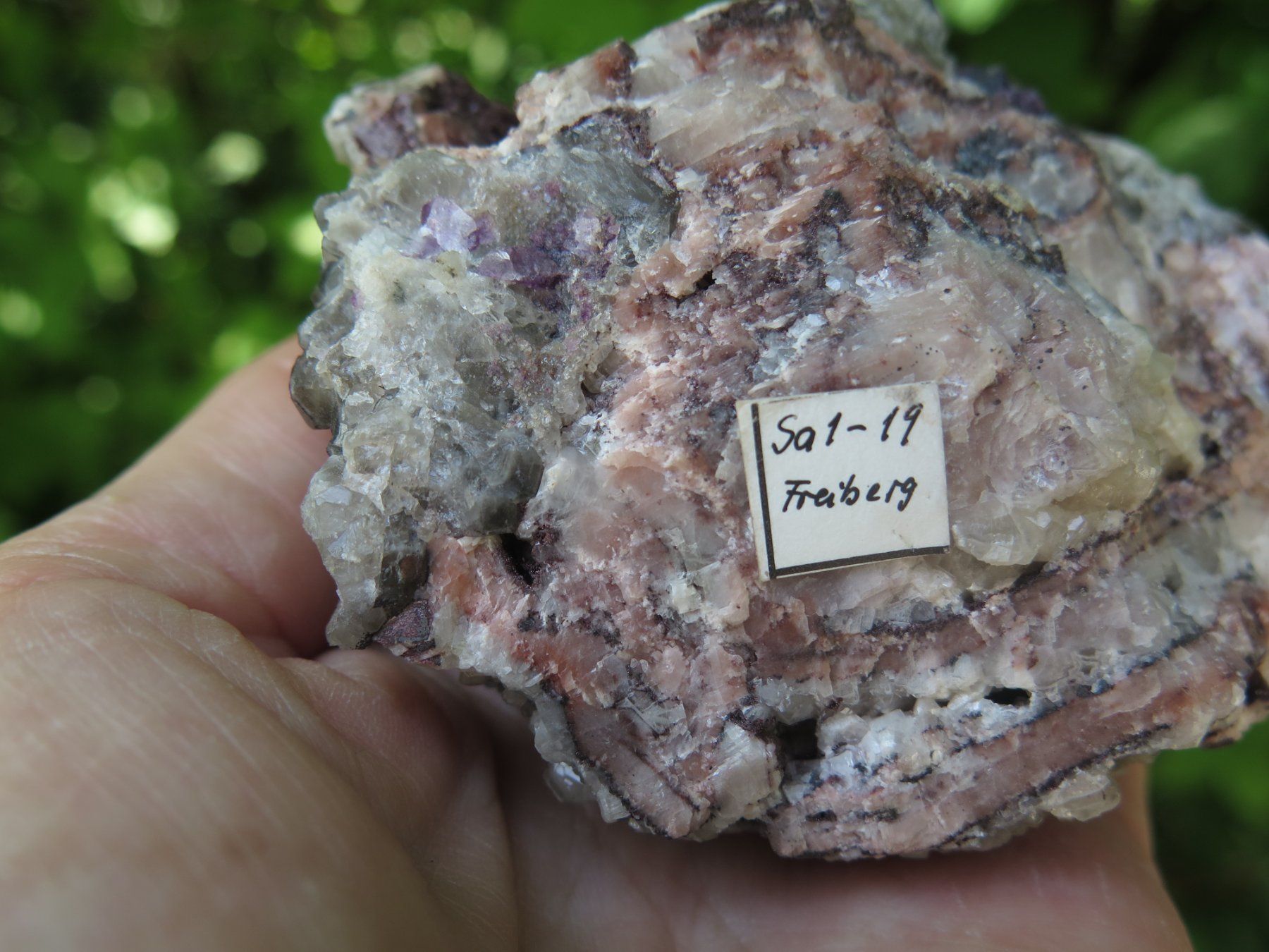 Mineralien & Heilsteine: Calcit Kanonenspat Stufe – Gebraucht aus Schaffhausen von Yamakana51L8736OQ8 5