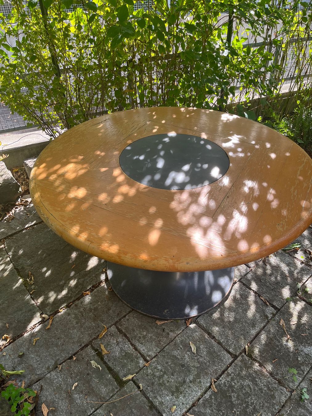 Tavoli: Gartentisch – Usato da Burgdorf venduto da GianChrigu