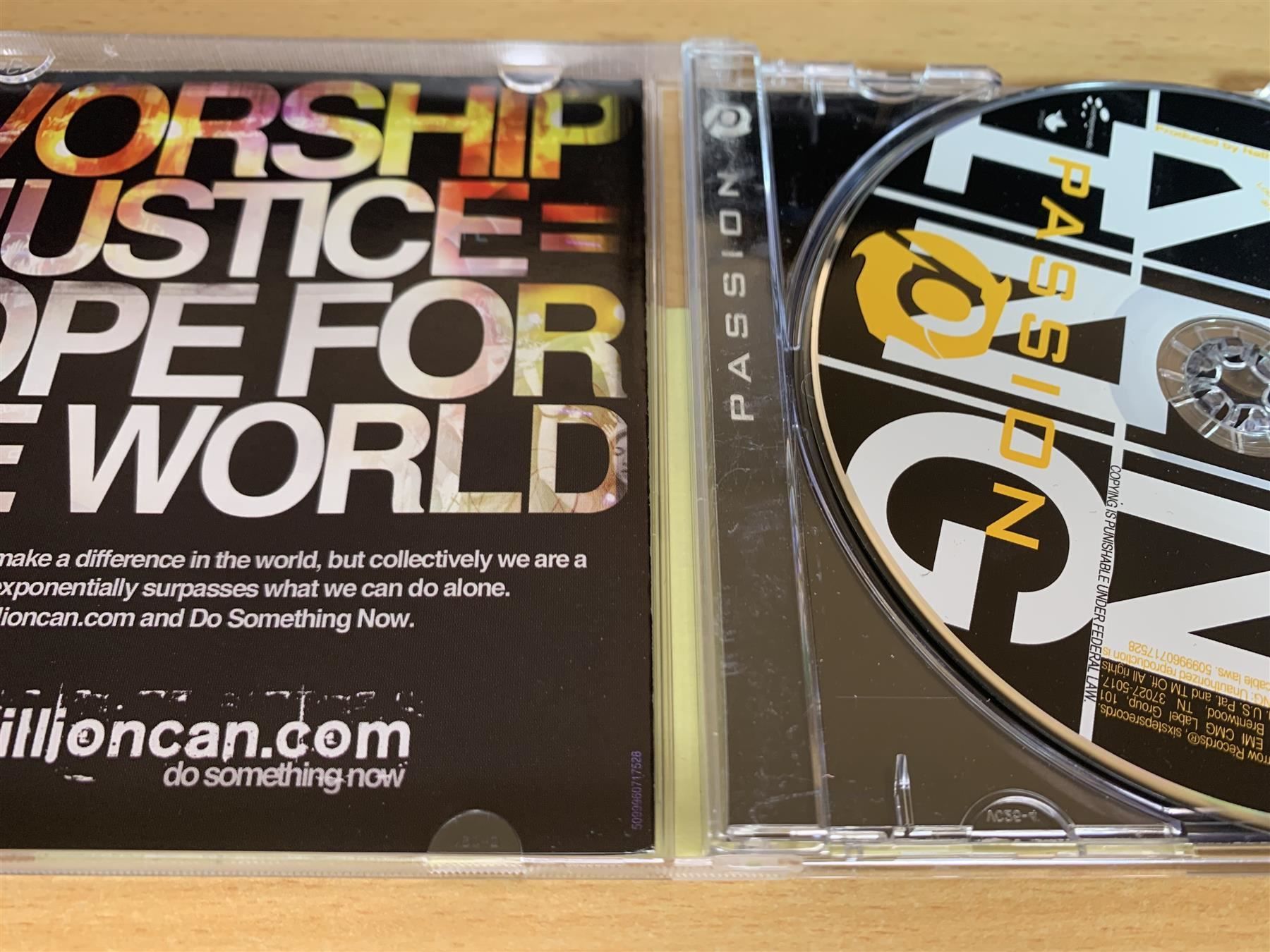 CD: Passion: Awakening – Usato da Rikon im Tösstal venduto da Alpenmutz 2