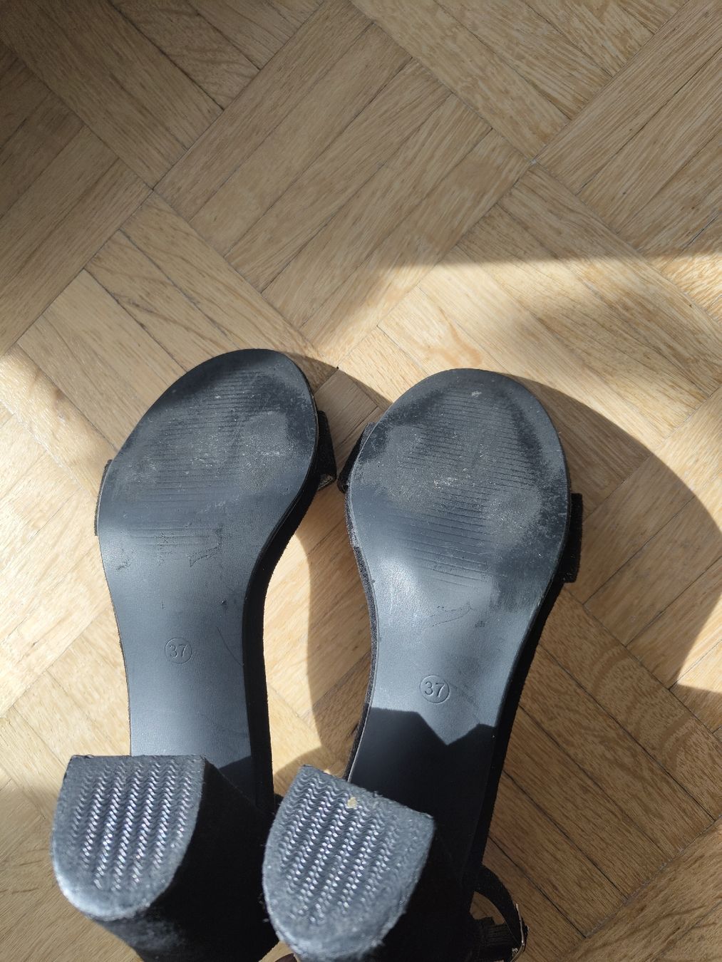 Scarpe da donna: Block-Heels, schwarzer Samt, Gr. 37 – Usato da Luzern venduto da mutega 3