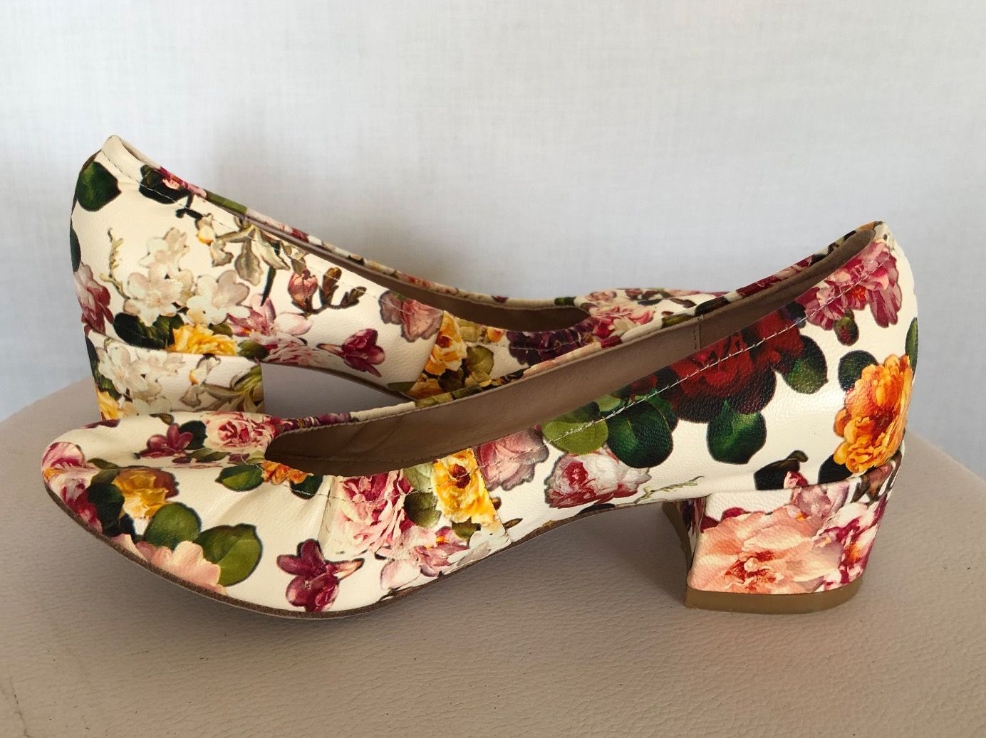 Damenschuhe: Escarpins fleuris Couleur Pourpre taille 36 comme neufs – Neu (gemäss Beschreibung) aus Coppet von Vanessamode 2